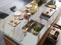 Кварцевый агломерат Calacatta Oro