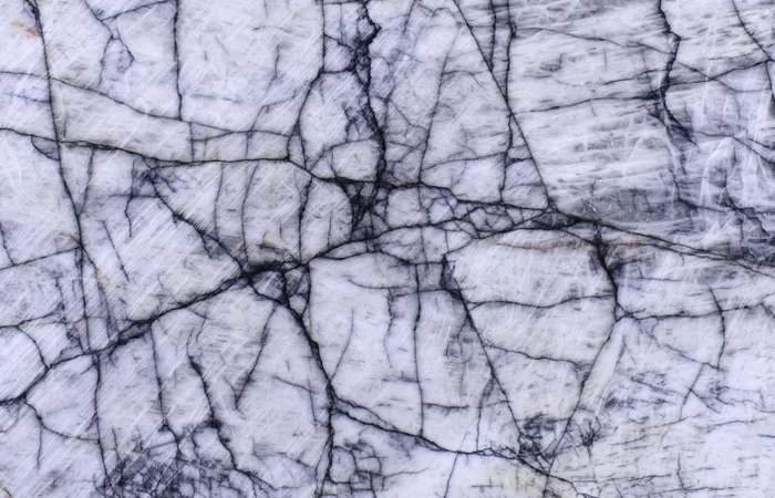 Кварцит Cristallo Black