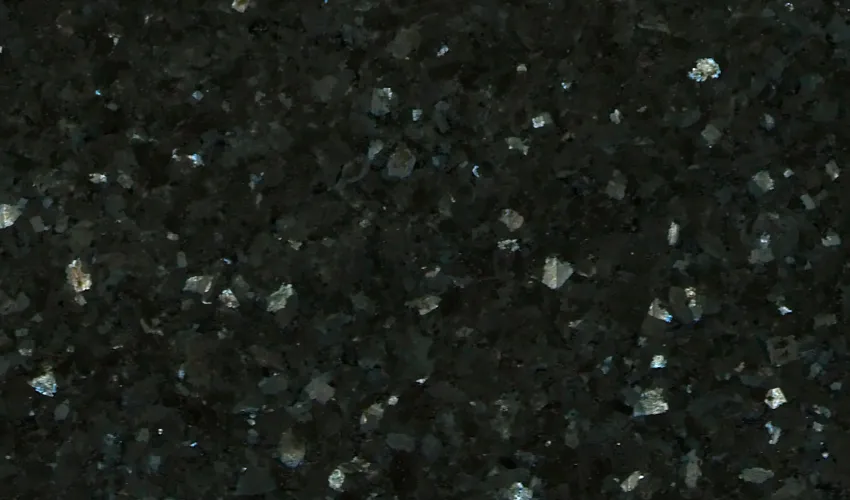 Лабрадорит Emerald Pearl
